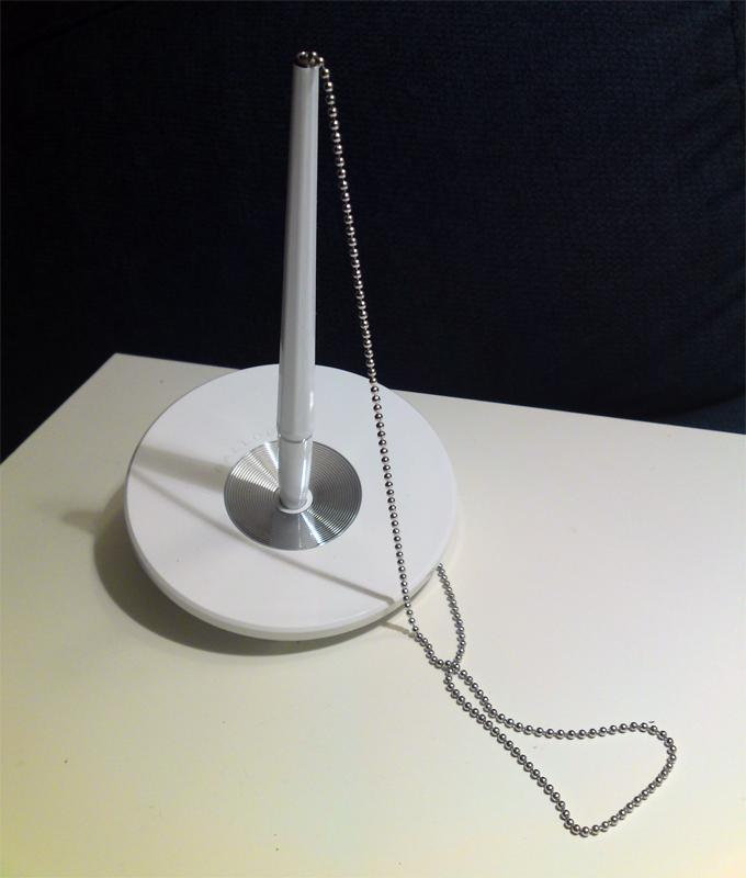 Kulspetspenna med ställ Ballograf Epoca Bank DeskSet Vit (med kedja)