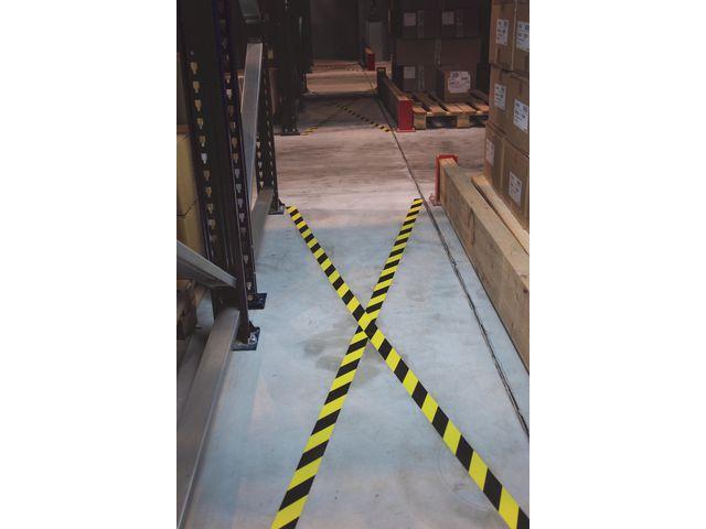 Varningstejp/Golvmarkering ETAB 94 Gul/Svart 33 m x 50 mm 1 rulle/fp